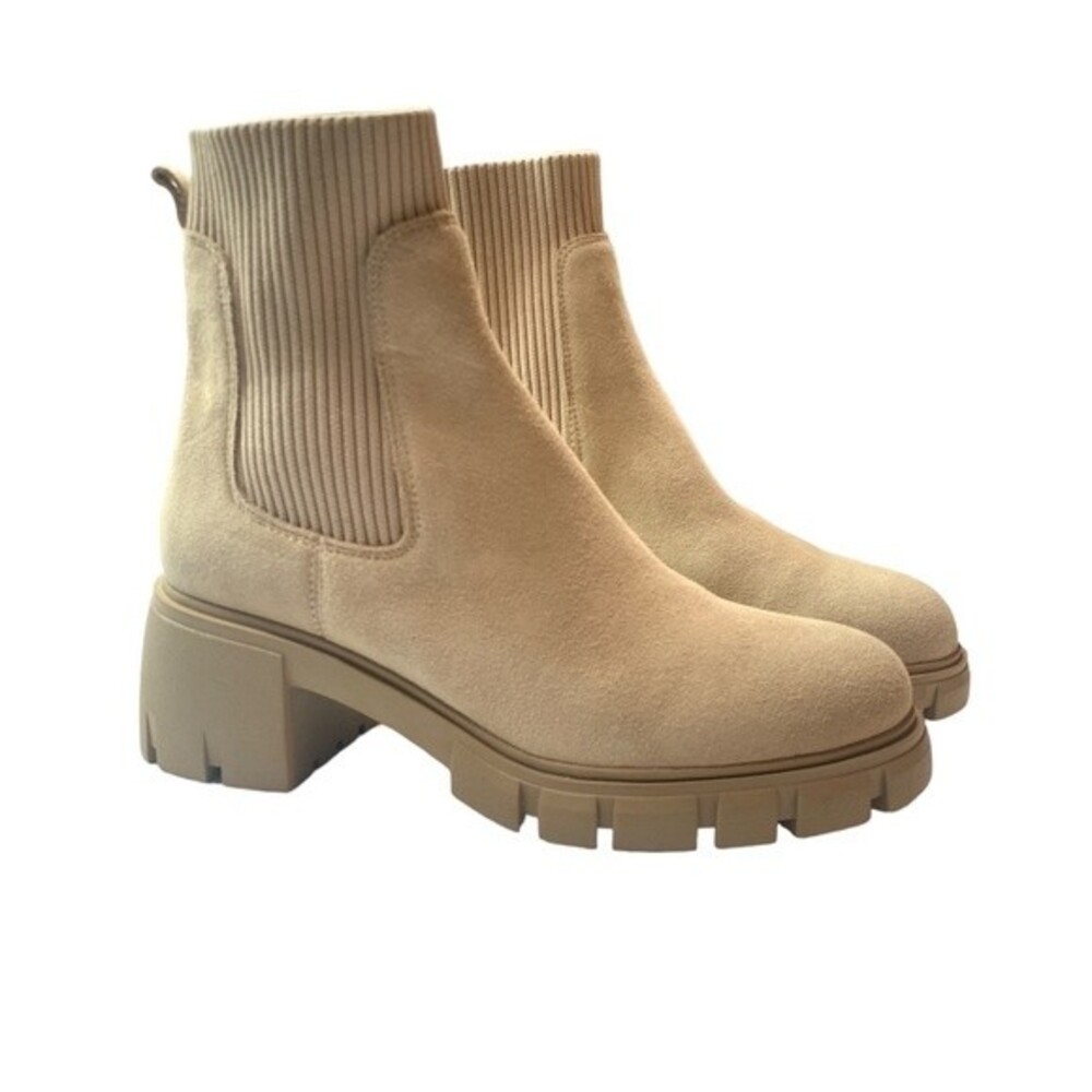 Steve Madden Hayle Platform Chelsea Boot NWOT Woman’s size 10